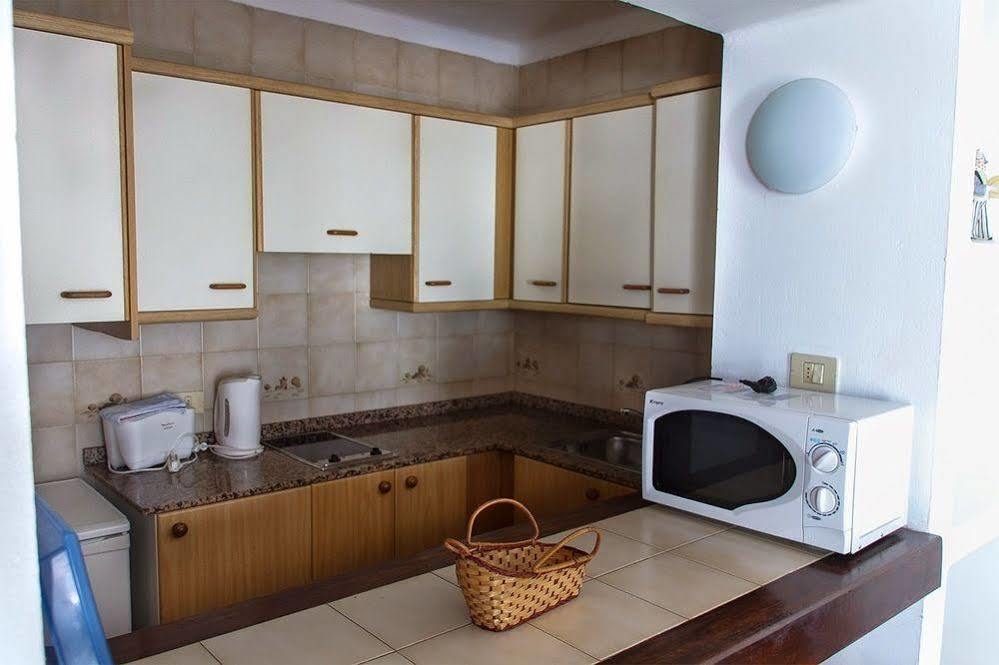 Apartamentos Las Acacias Puerto del Carmen  Dış mekan fotoğraf