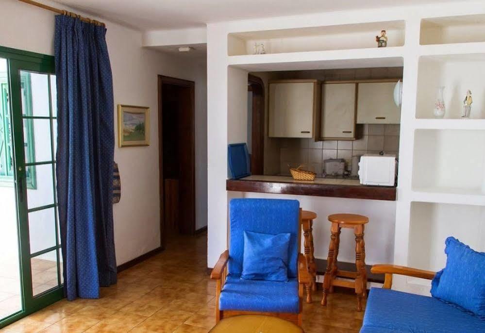 Apartamentos Las Acacias Puerto del Carmen  Dış mekan fotoğraf