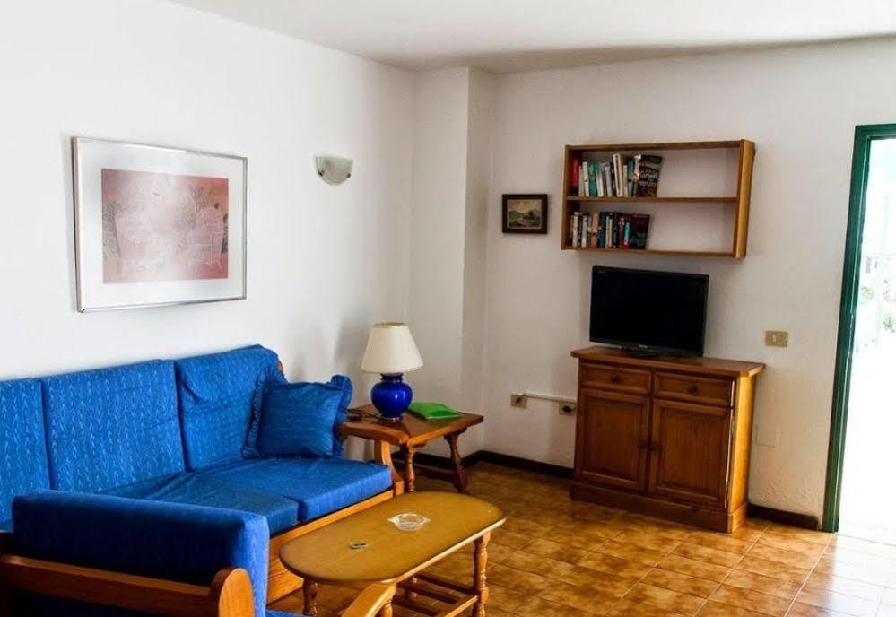Apartamentos Las Acacias Puerto del Carmen  Dış mekan fotoğraf