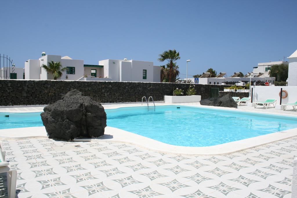 Apartamentos Las Acacias Puerto del Carmen  Dış mekan fotoğraf