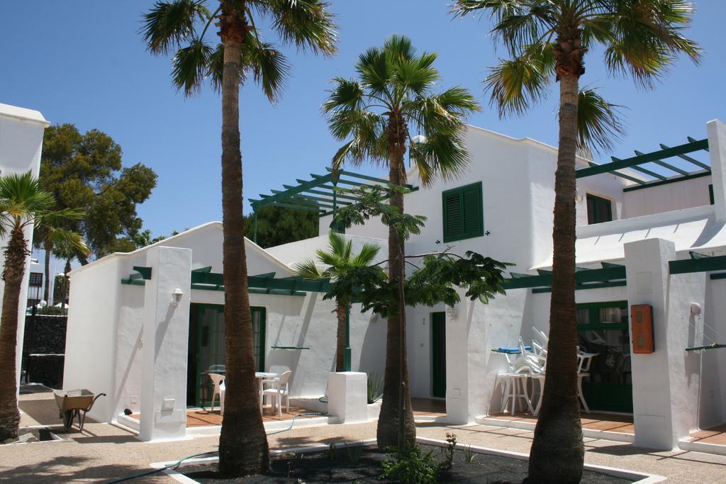 Apartamentos Las Acacias Puerto del Carmen  Dış mekan fotoğraf