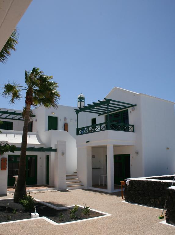 Apartamentos Las Acacias Puerto del Carmen  Dış mekan fotoğraf