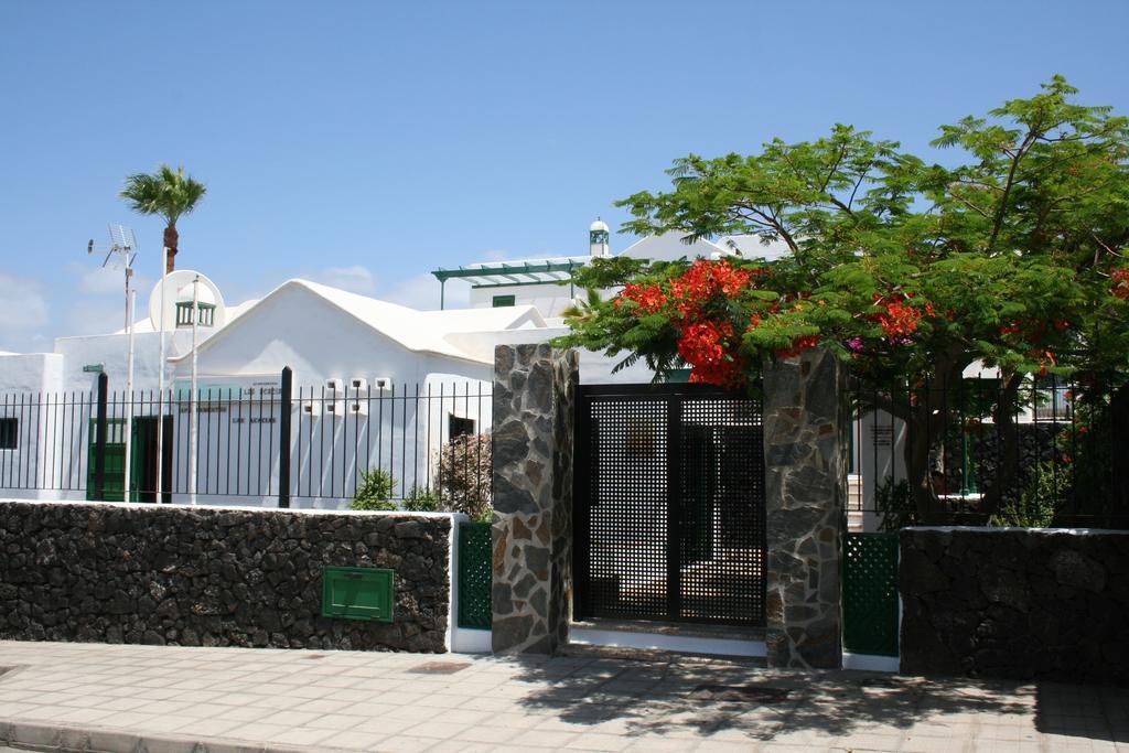 Apartamentos Las Acacias Puerto del Carmen  Dış mekan fotoğraf