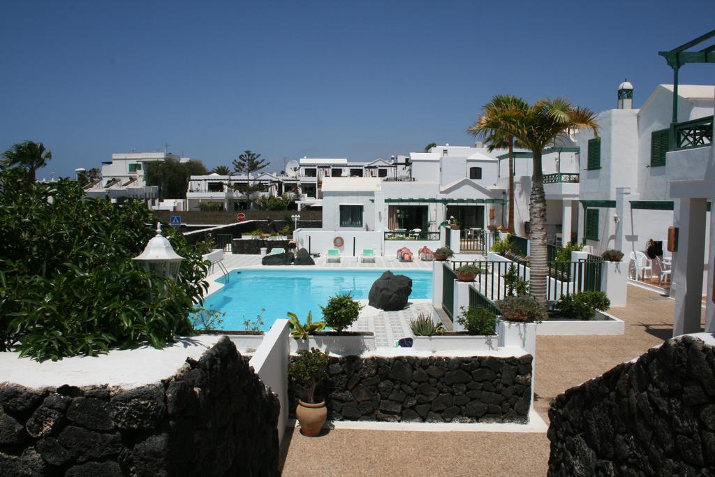Apartamentos Las Acacias Puerto del Carmen  Dış mekan fotoğraf