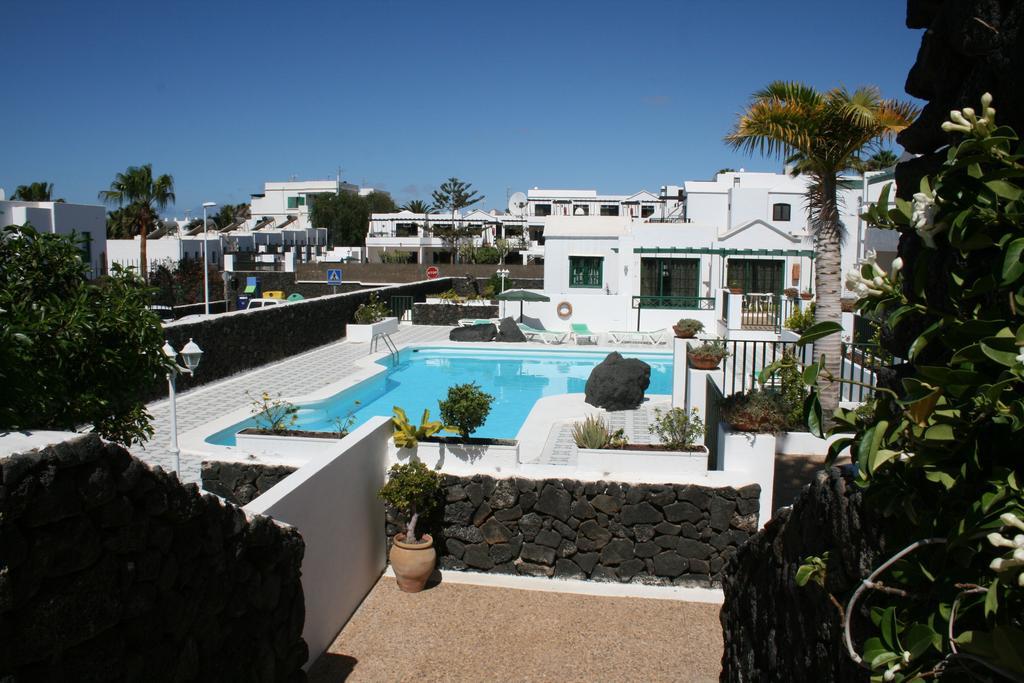 Apartamentos Las Acacias Puerto del Carmen  Dış mekan fotoğraf